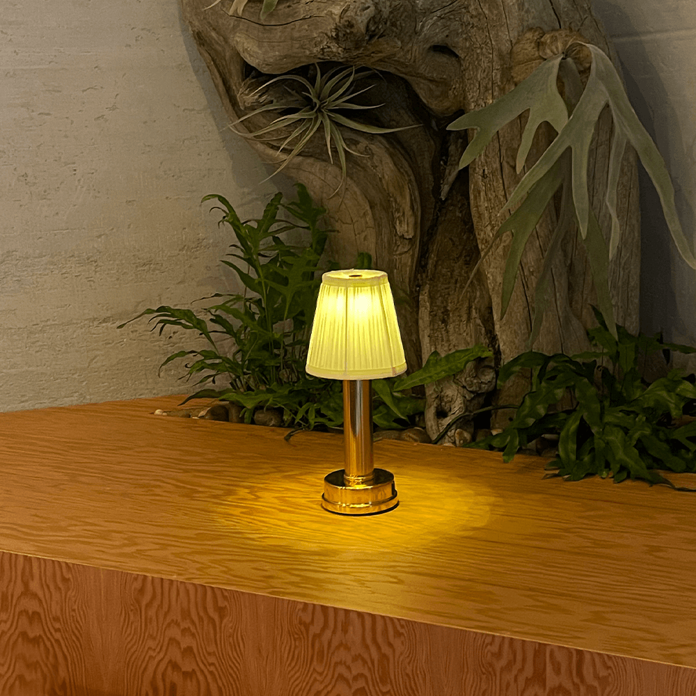 Lempe Lira Fabric Table Lamp